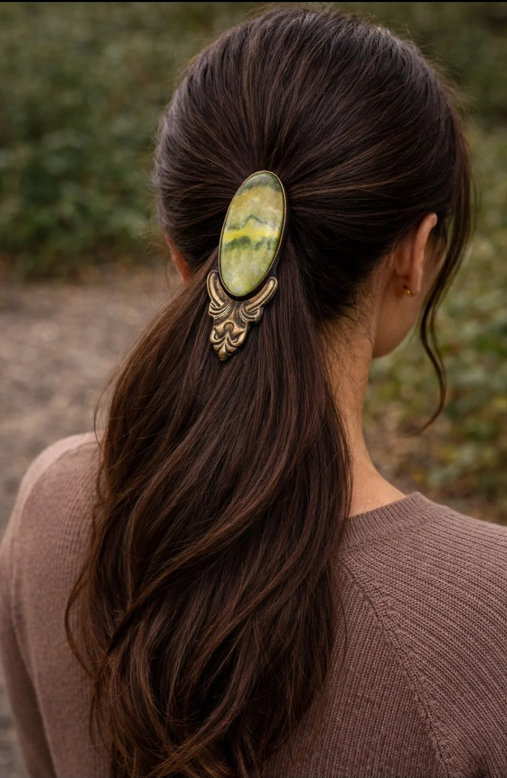 Bumblebee jasper ponytail holder AI.jpg