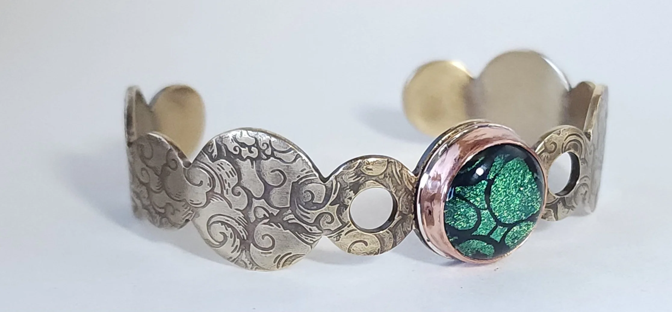 Bronze glass bracelet 2.jpg