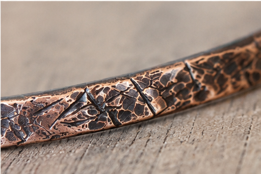 Hammered cuff 5.png