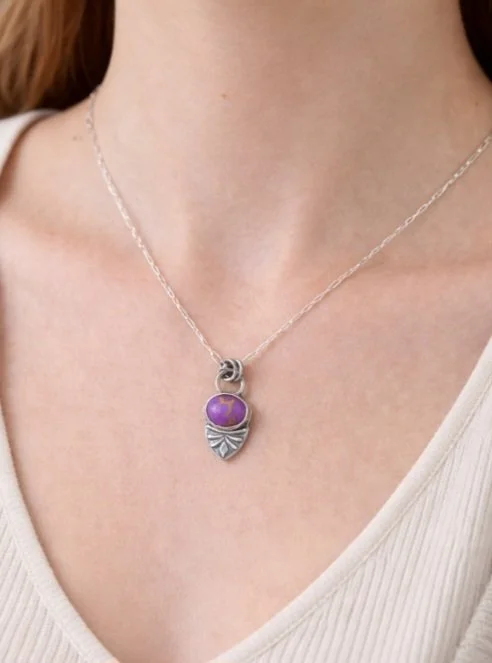 Purple turquoise necklace AI.jpg