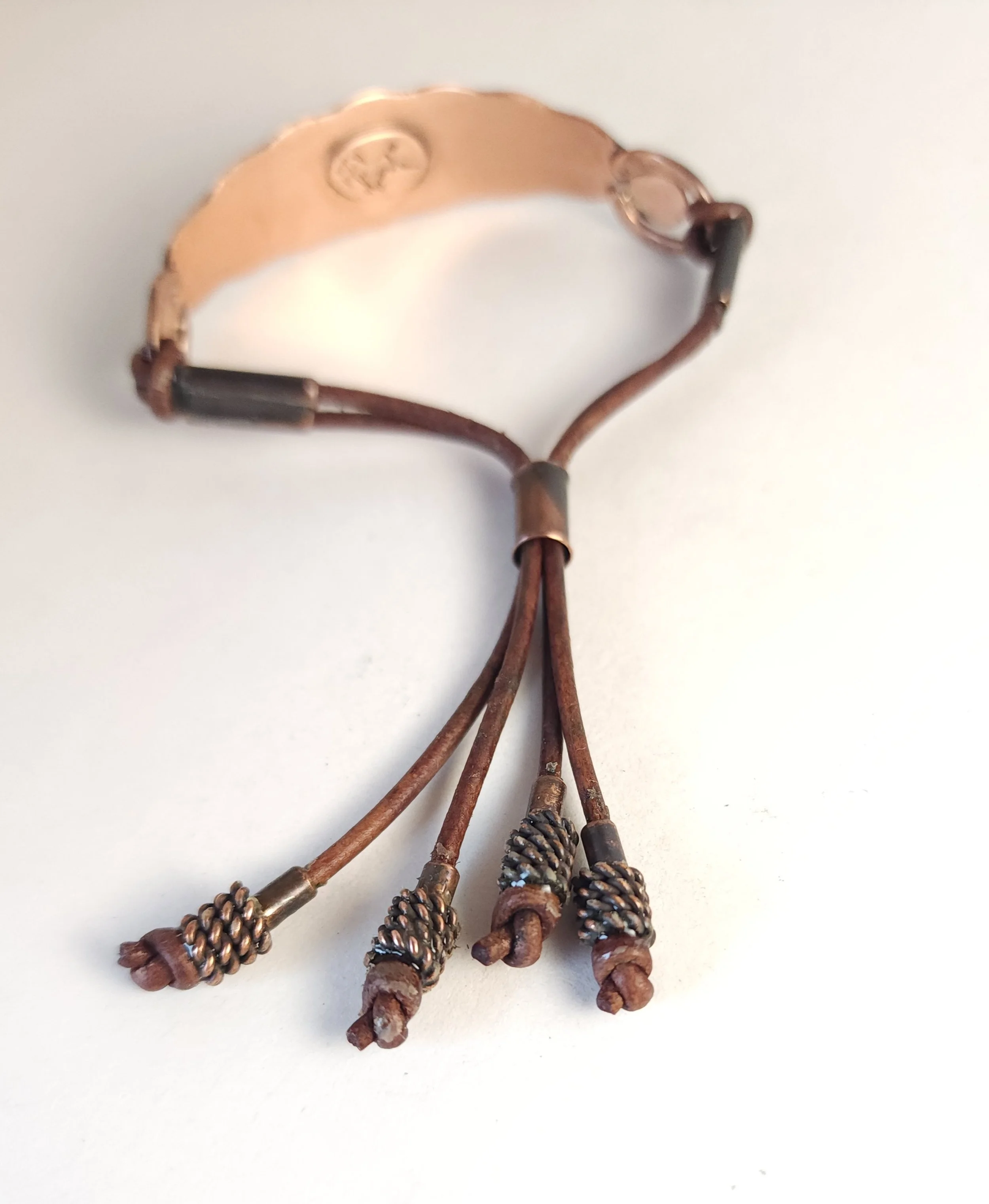 Swirl with slide clasp 8.jpg