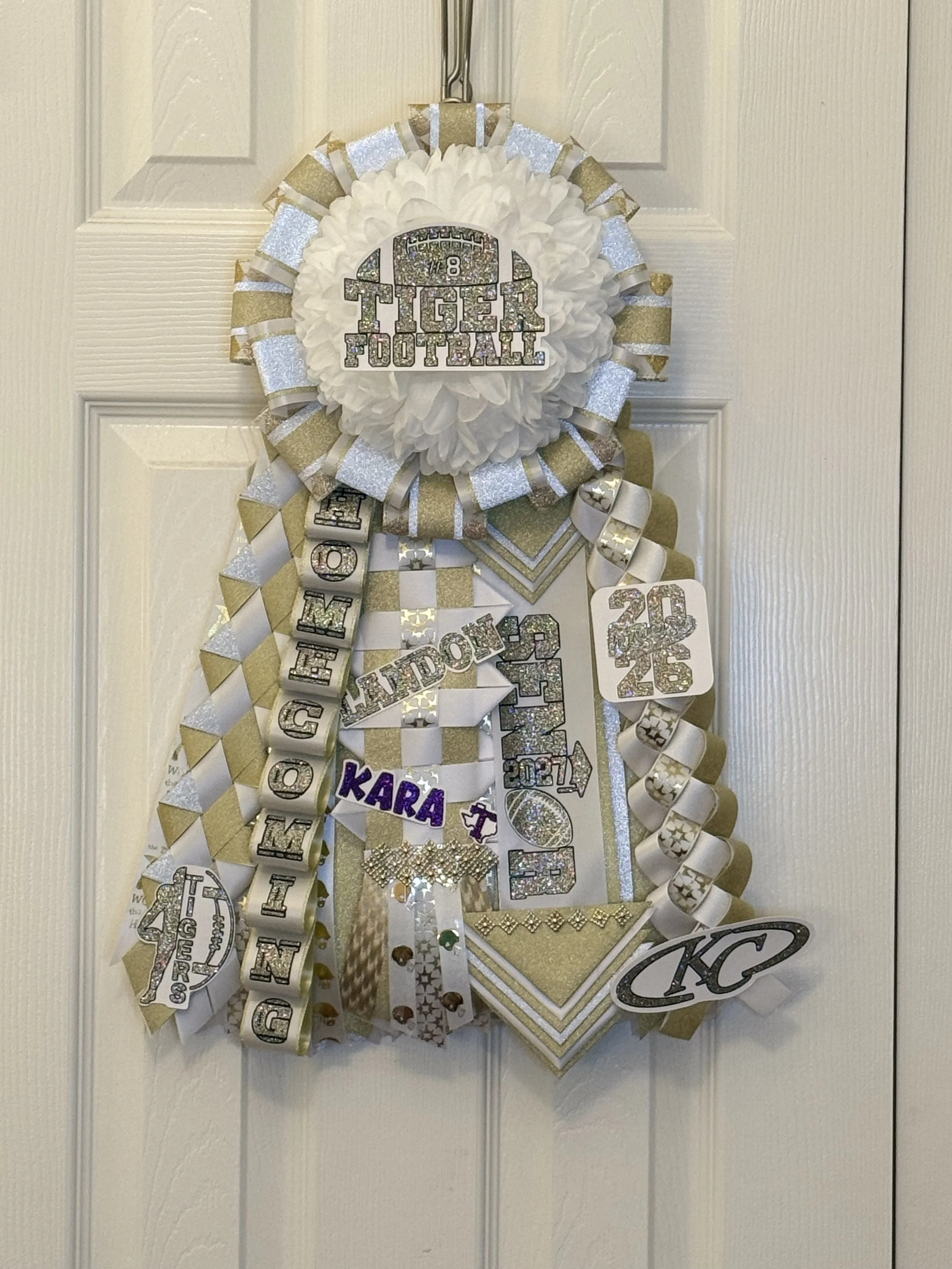 Senior Queen Bee Garter with added imprint ribbon