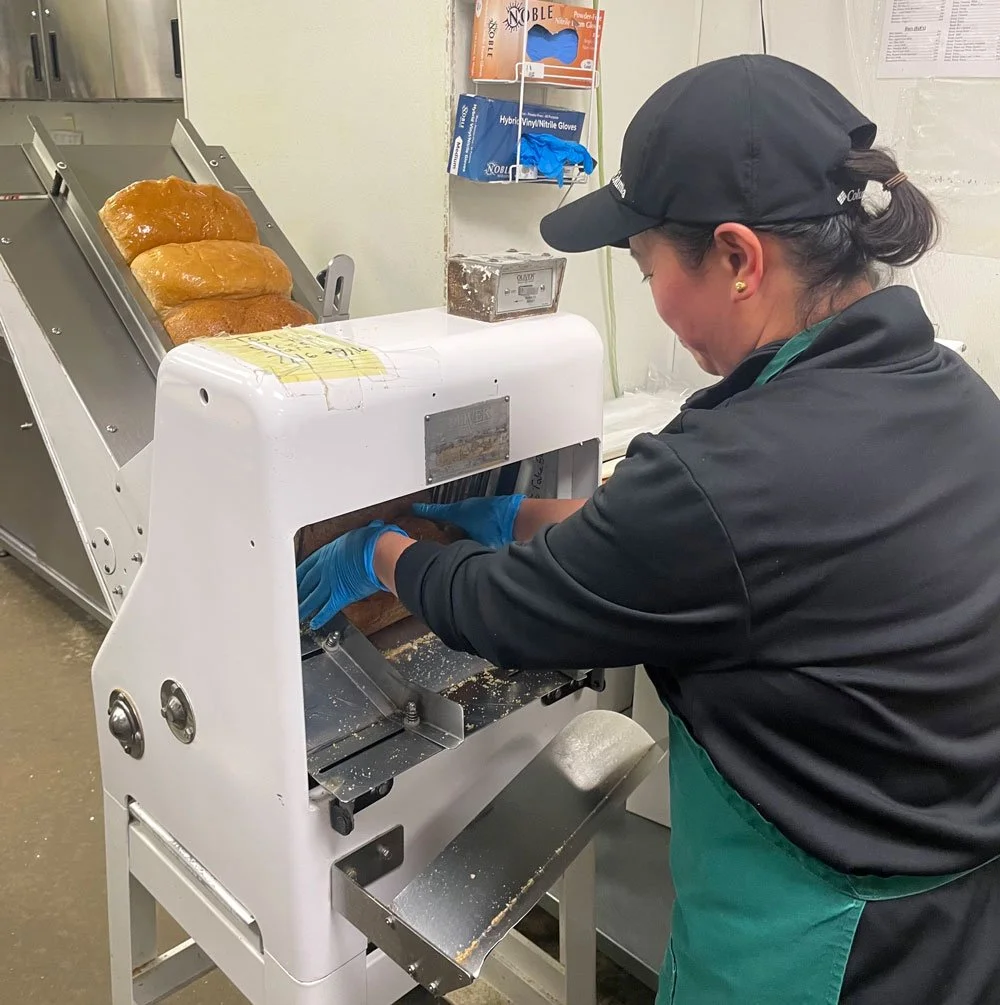 fresh bread slicer