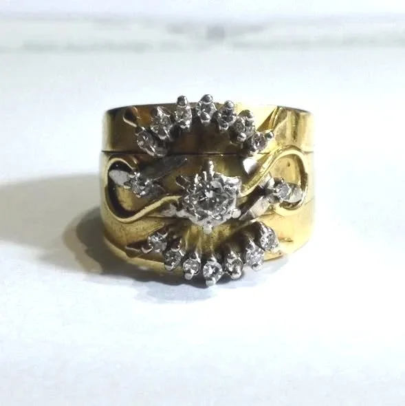 Outdated wedding ring set before remodelling