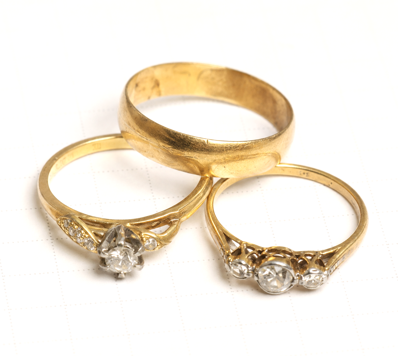 old gold jewellery about to be remade into a new item
