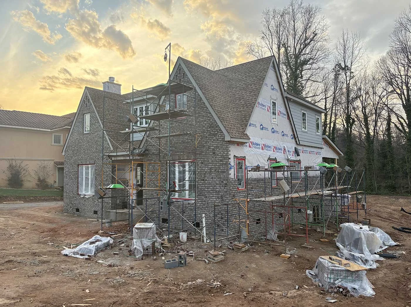 exterior-front-right-corner-brick.jpg