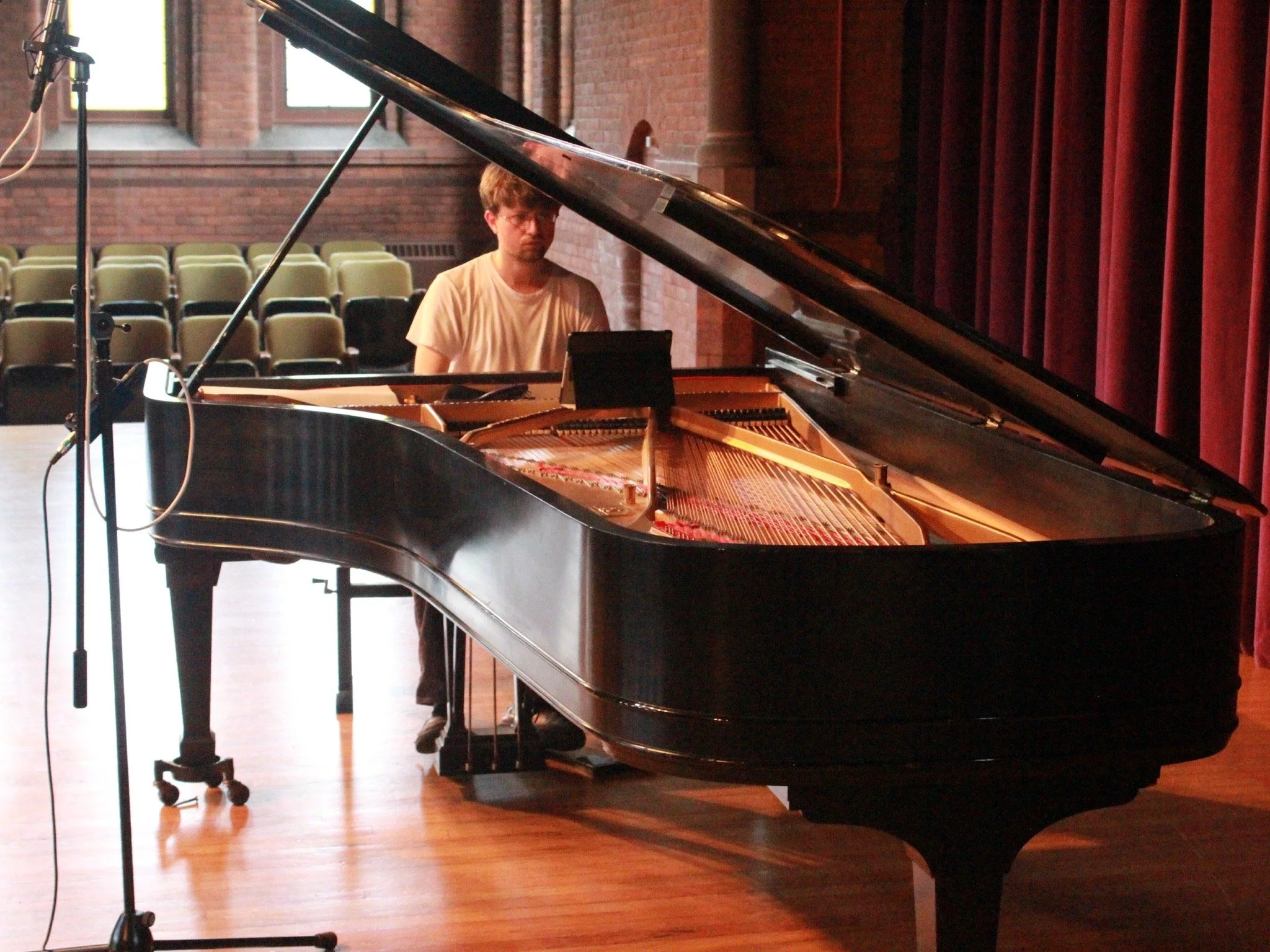 vines_HFZM_recording session_UV10.JPG