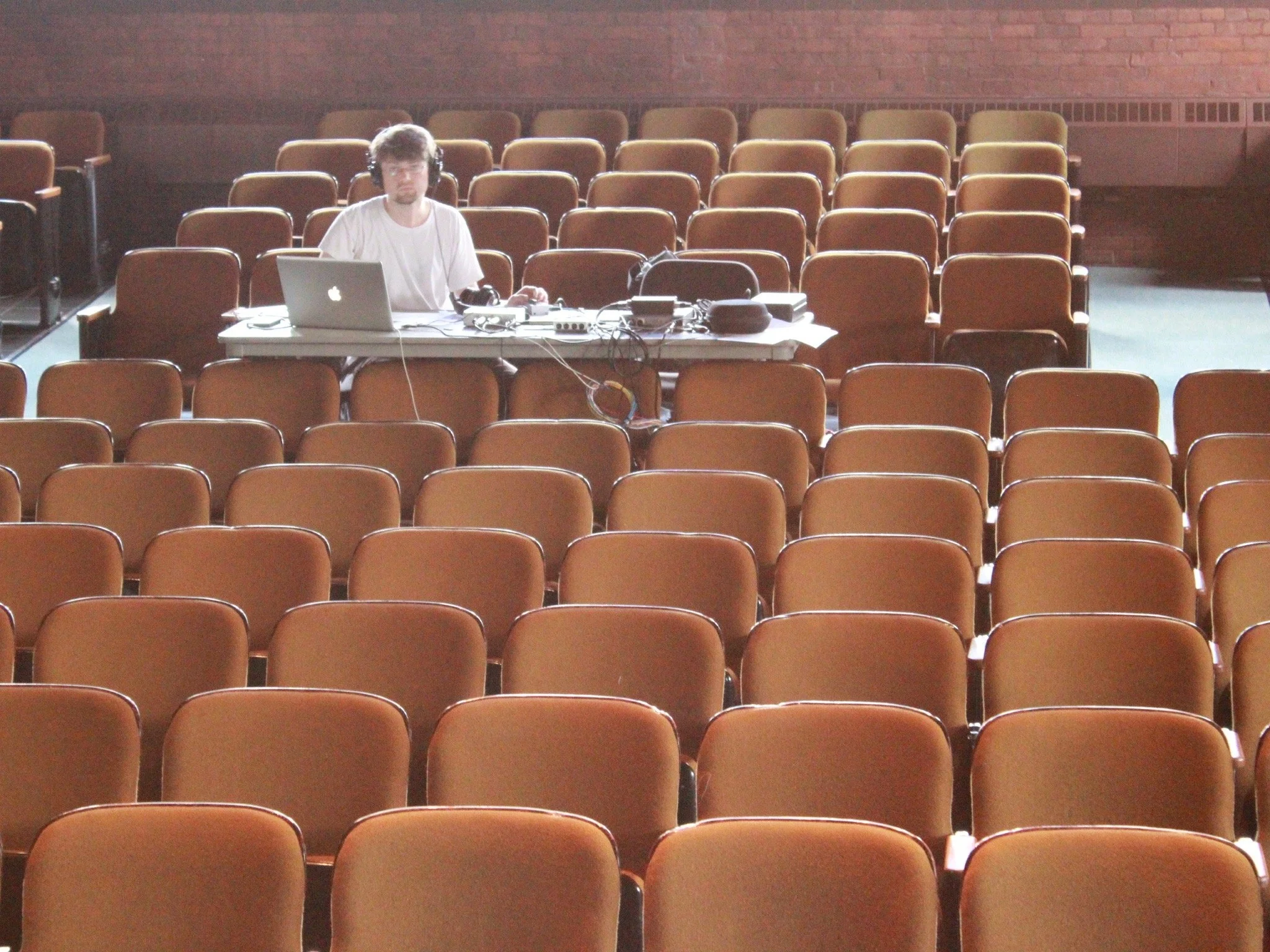 vines_HFZM_recording session_UV2.JPG