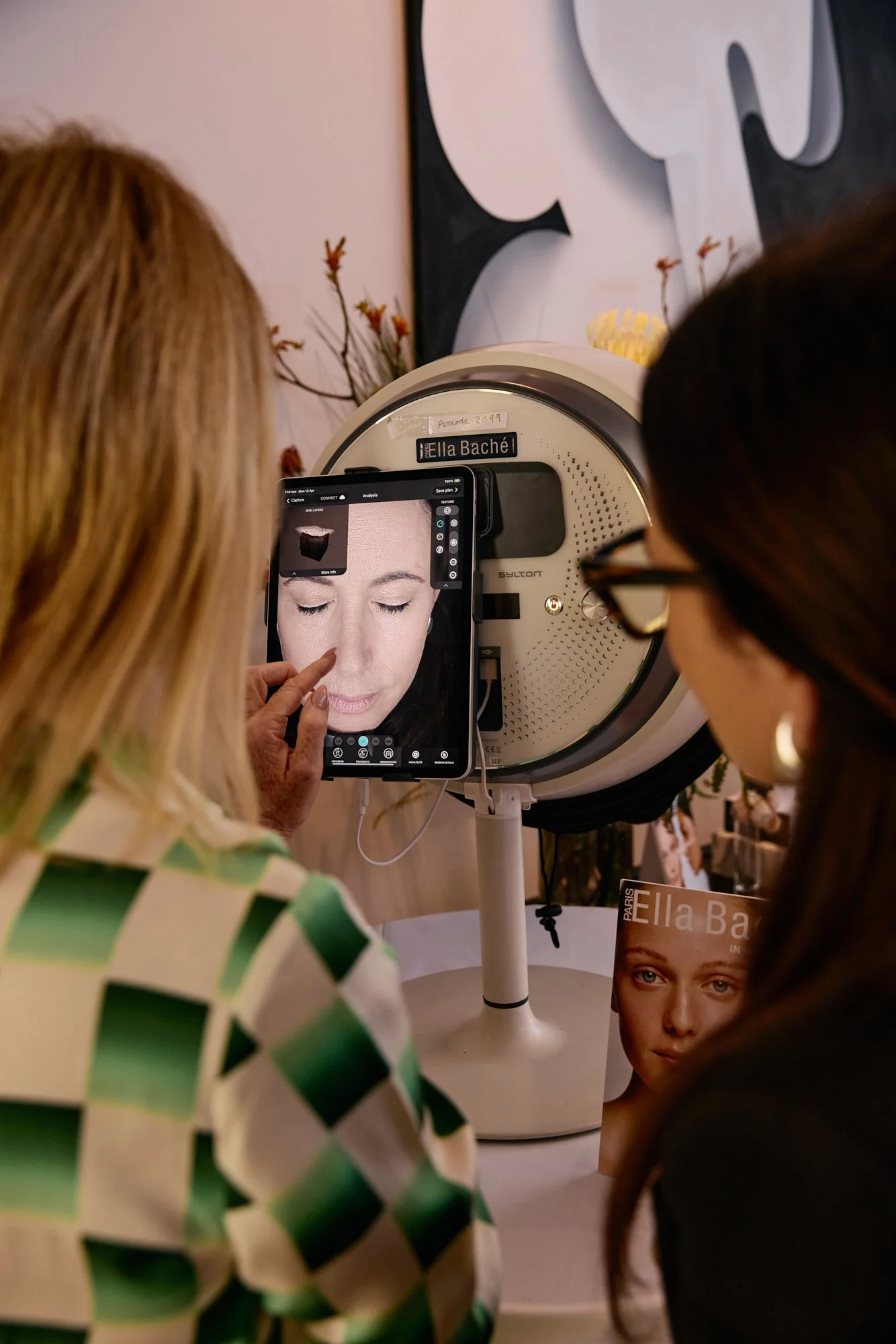 ella-bache-pr-event-photography-skincare-beauty-australia-ellie-bobbie-28.jpg