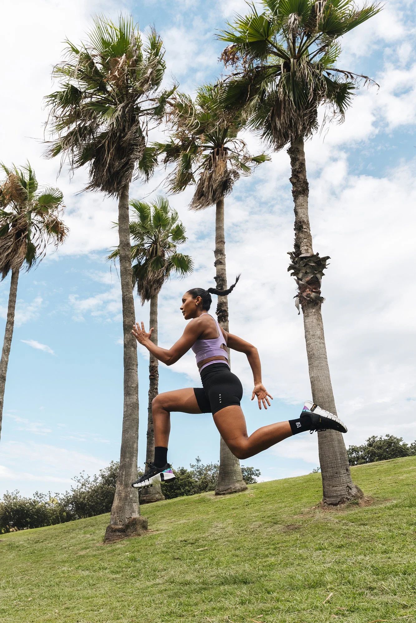 muscle republic-australia-activewear-athleisure-campaign-ellie-bobbie-1.jpg