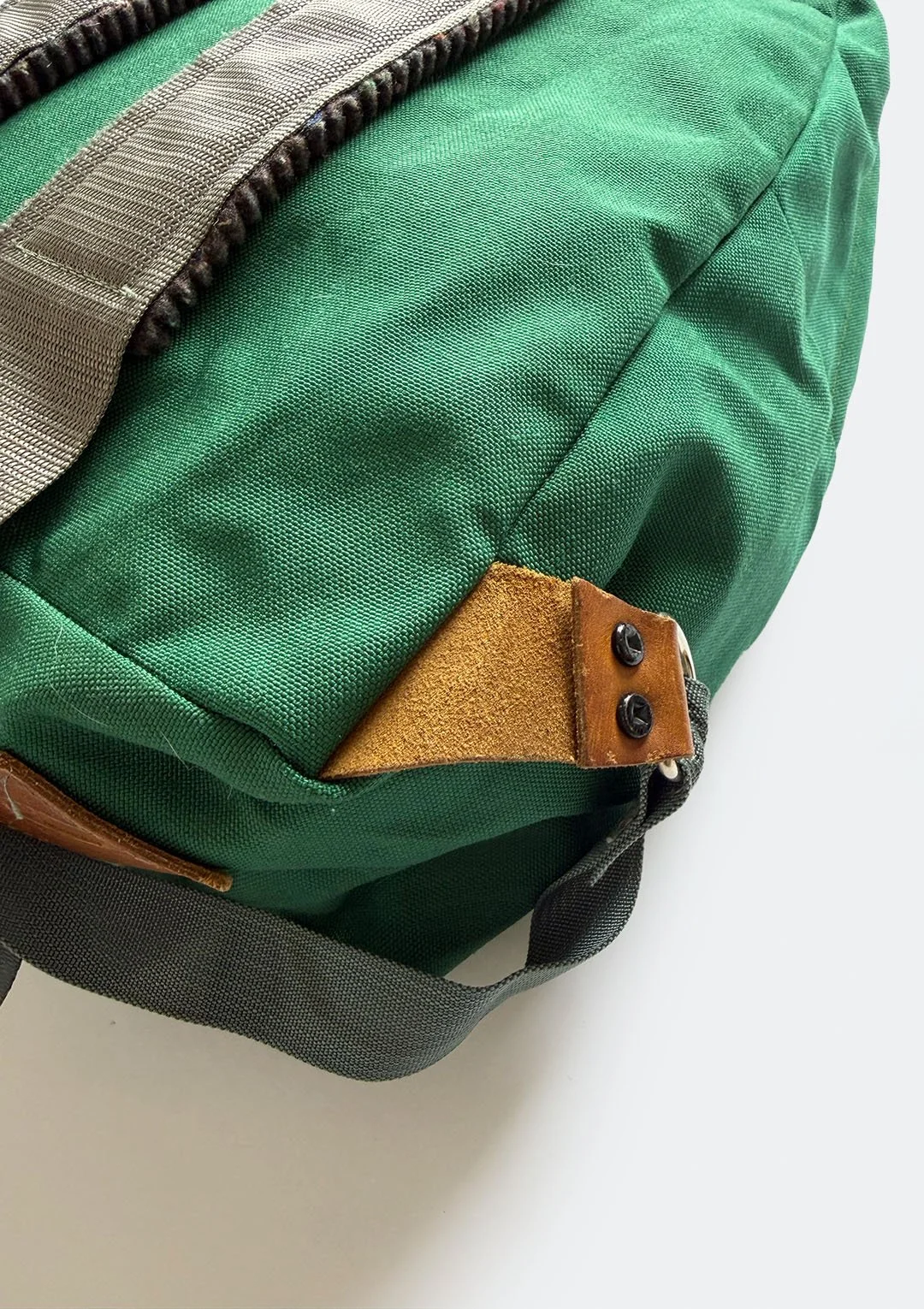 green_sierra_designs_daypack_09.jpg