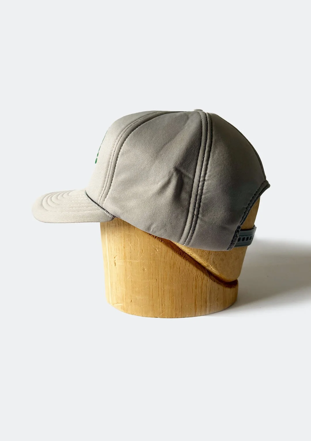 BP_hat_03.jpg