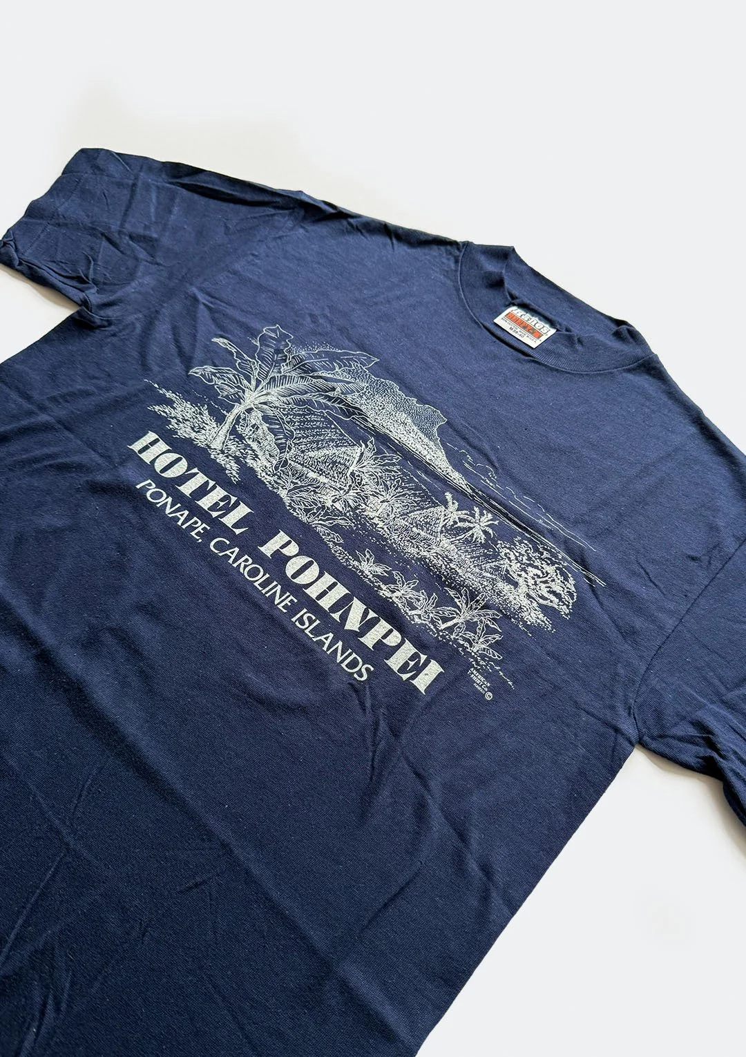 hotel_pohnpei_tshirt_05.jpg