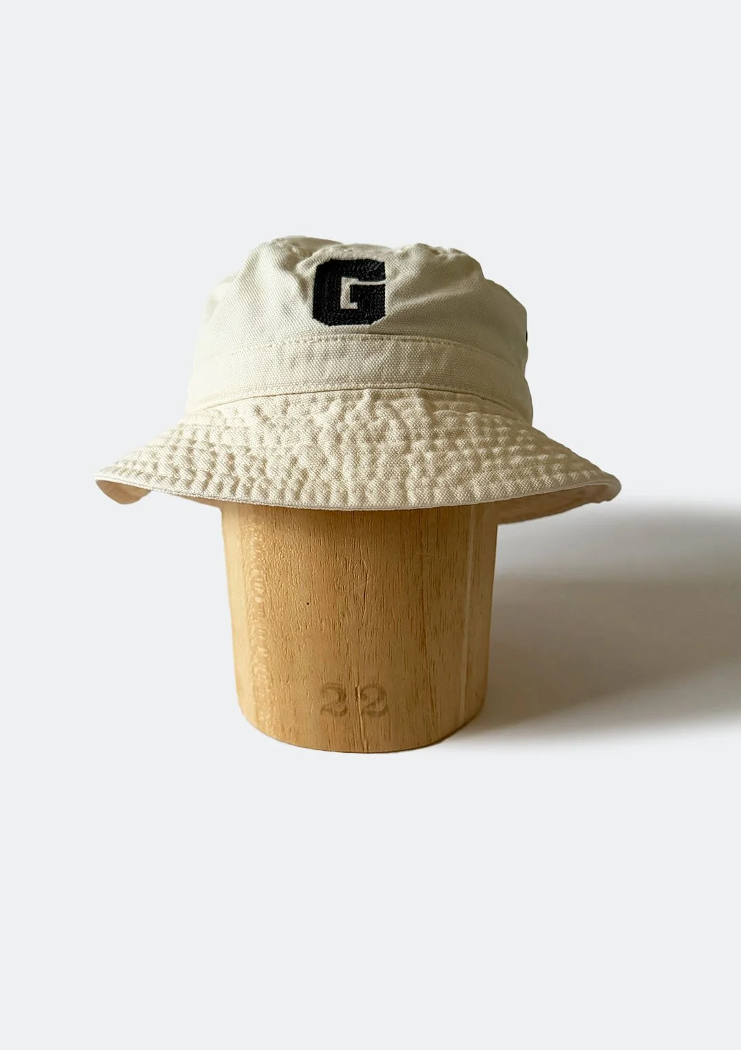 gap_khaki_bucket_hat_01.jpg