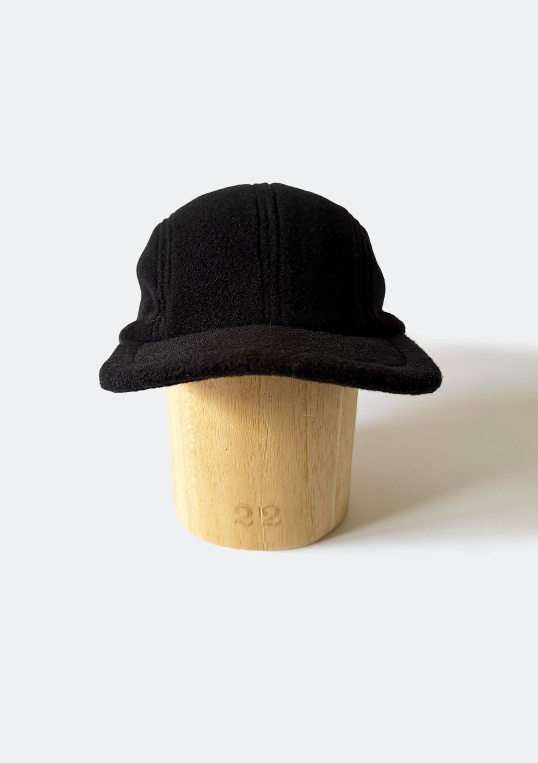 black_jcrew_fleece_hat_01.jpg