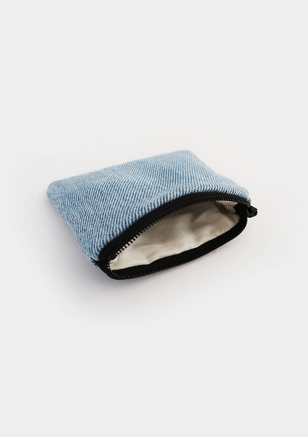 pouch_002_interior.jpg