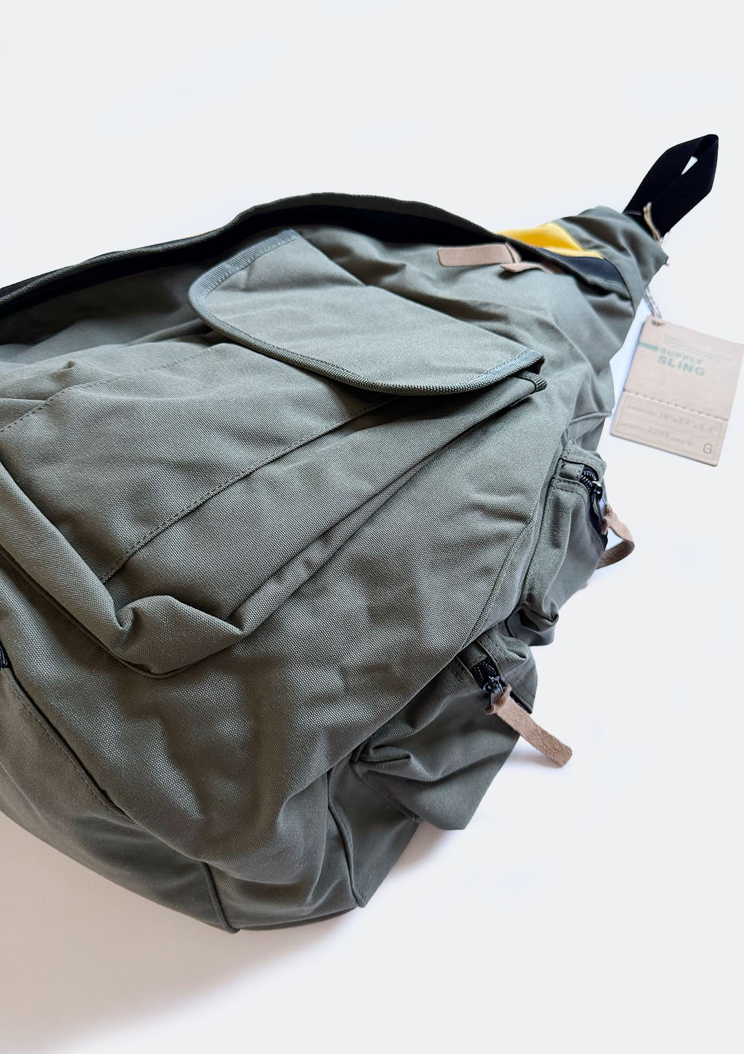 gap_olive_sling_04.jpg