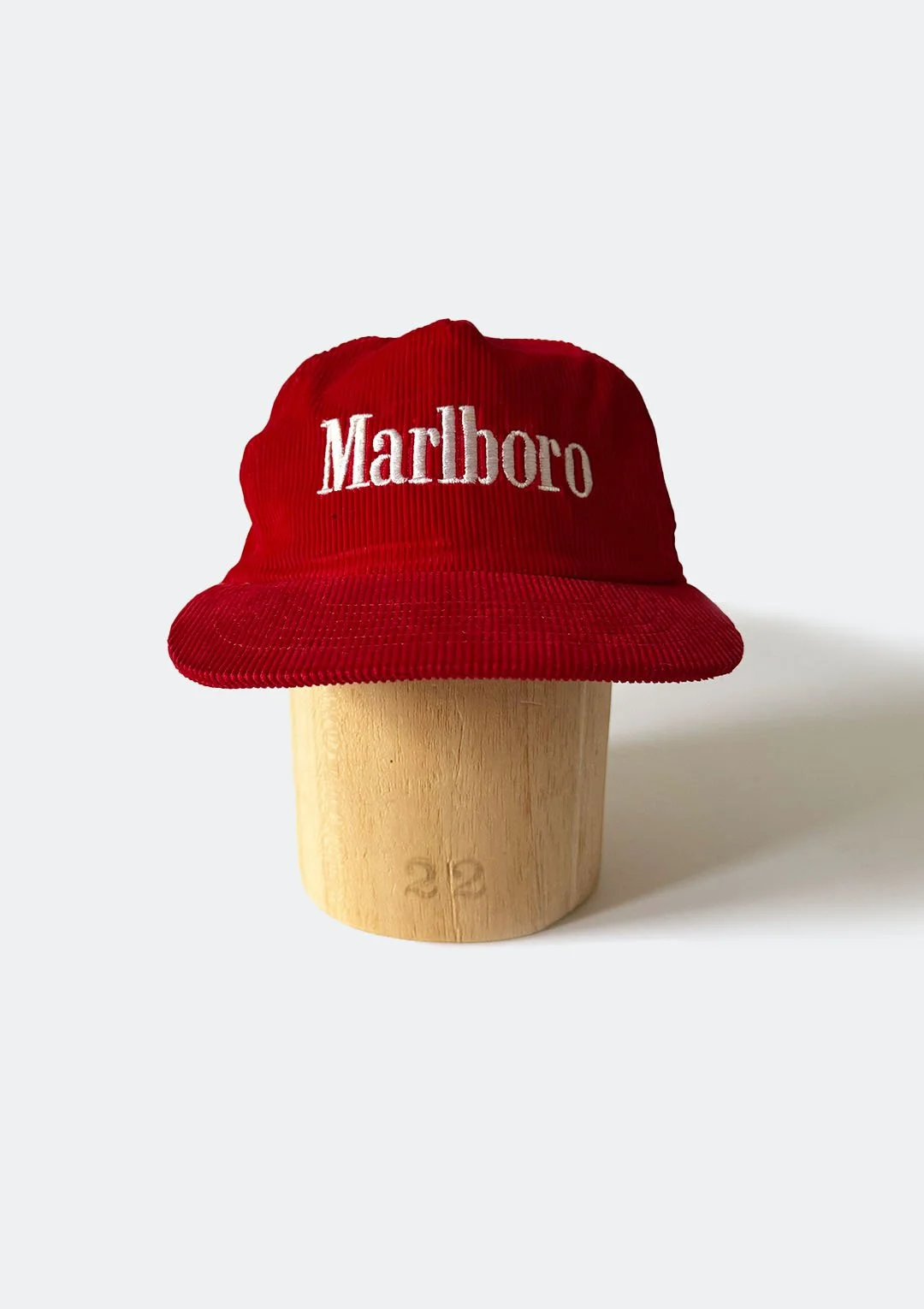 marlboro_hat_01.jpg