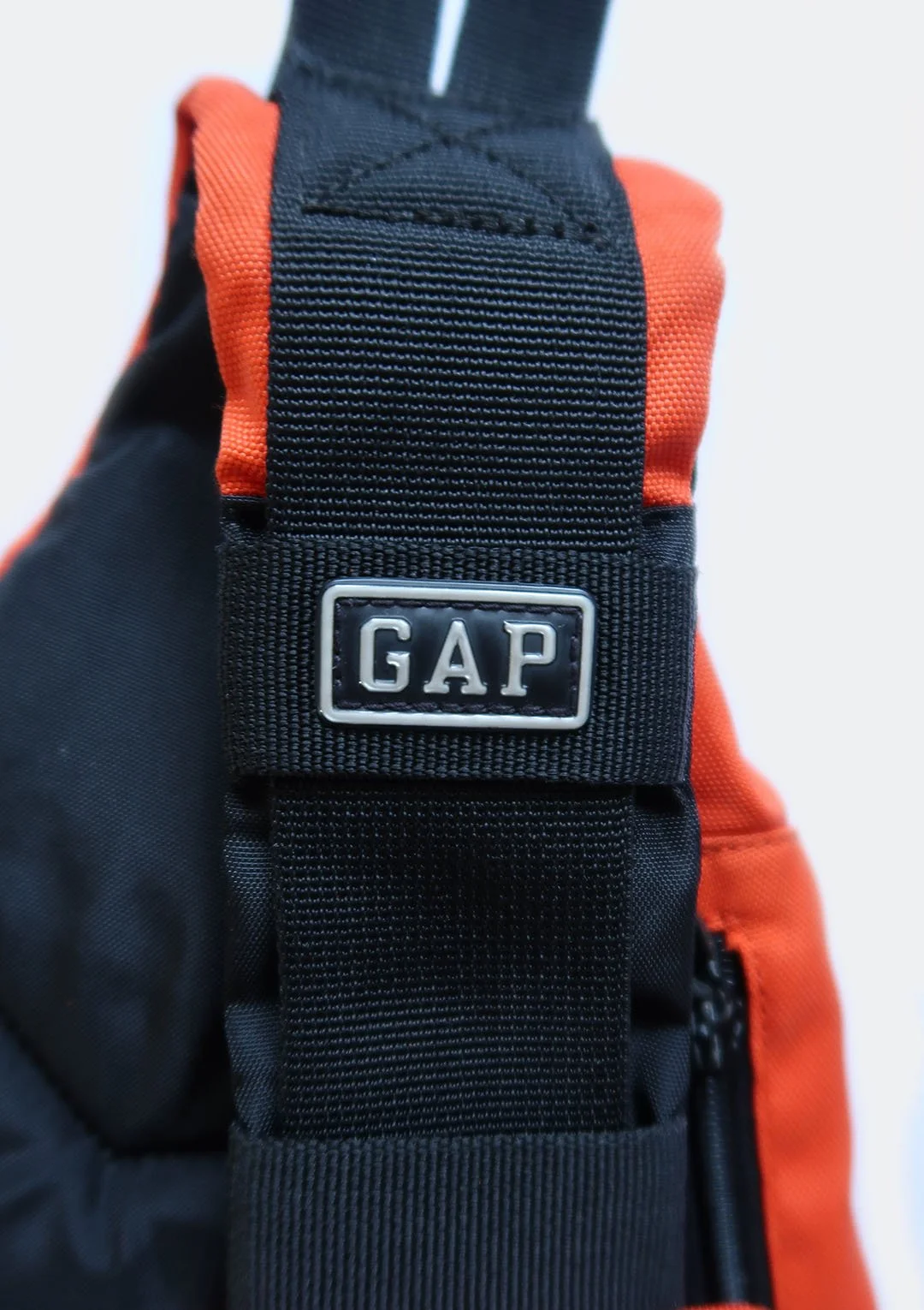 gap_orange_sling_05.jpg