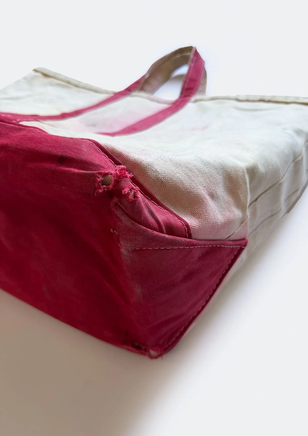 red_ll_bean_boat_tote_09.jpg
