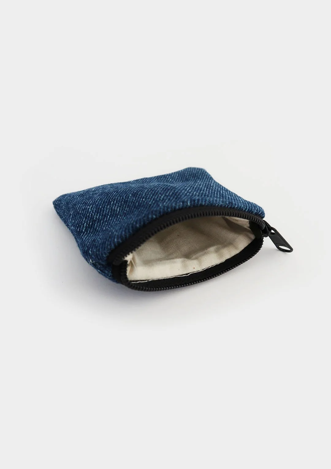 pouch_001_interior.jpg