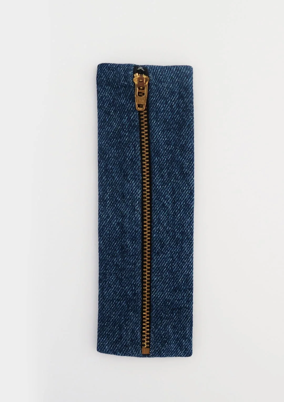 pencil_case_001_front.jpg