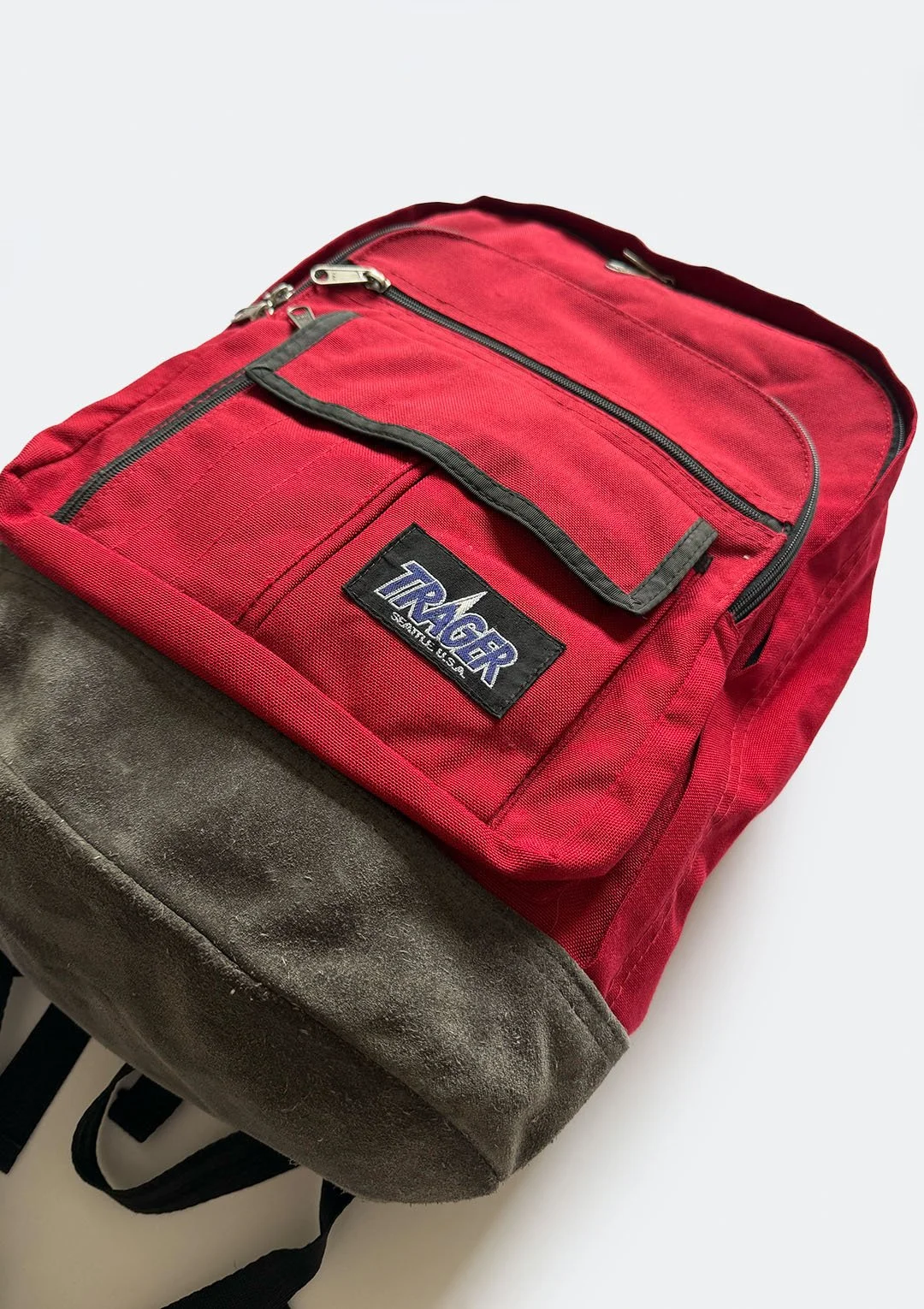 red_trager_backpack_04.jpg