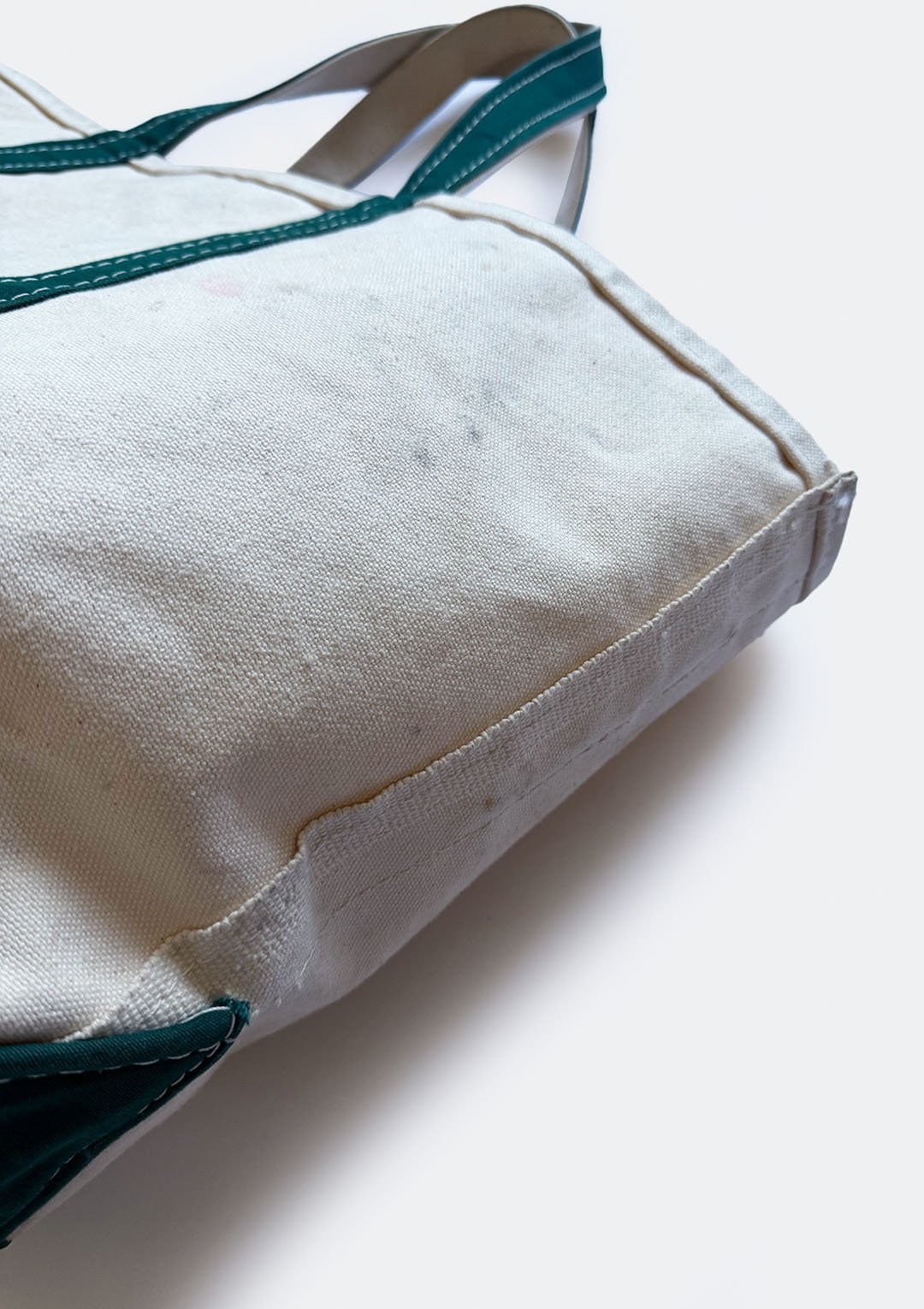 green_ll_bean_boat_tote_10.jpg