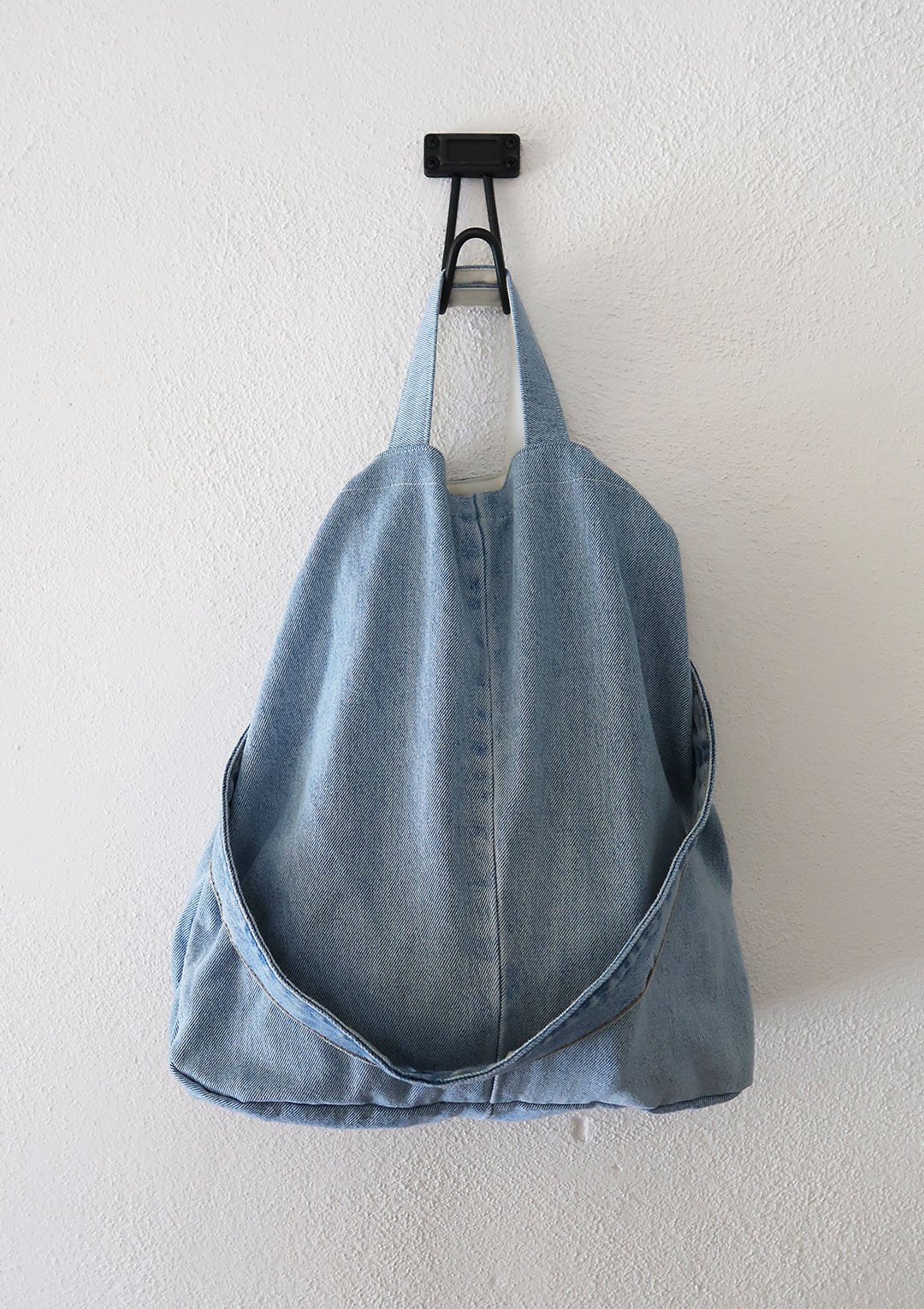 tote_003_front.jpg