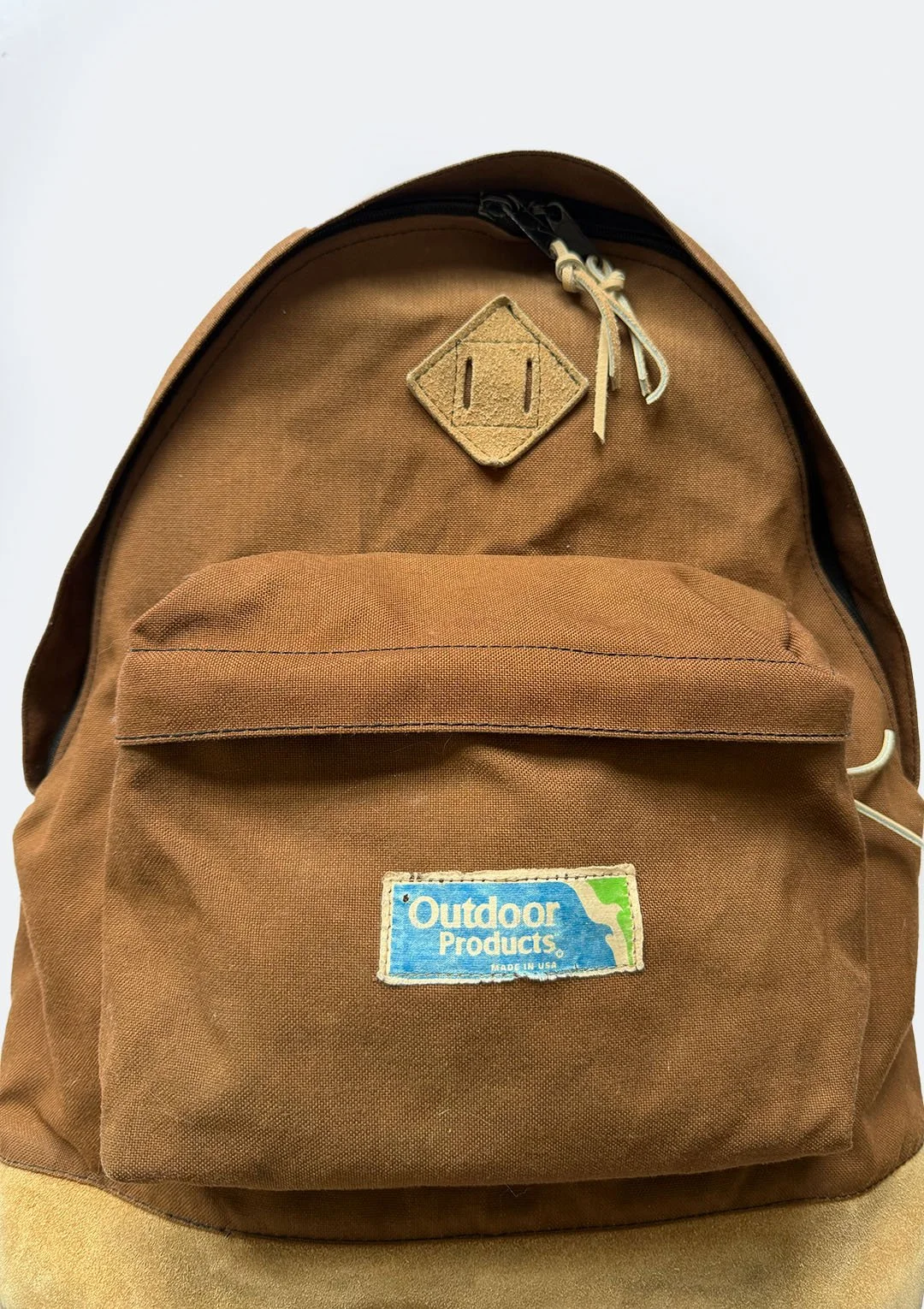 brown_outdoor_products_backpack_03.jpg