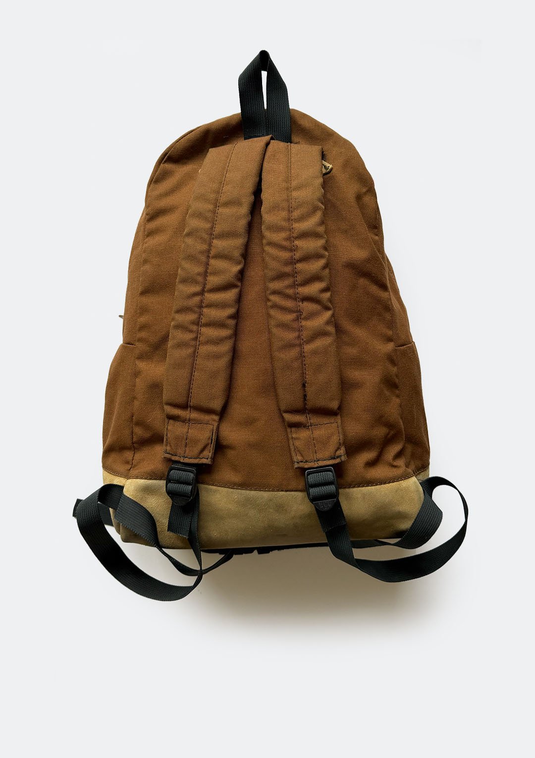 brown_outdoor_products_backpack_02.jpg