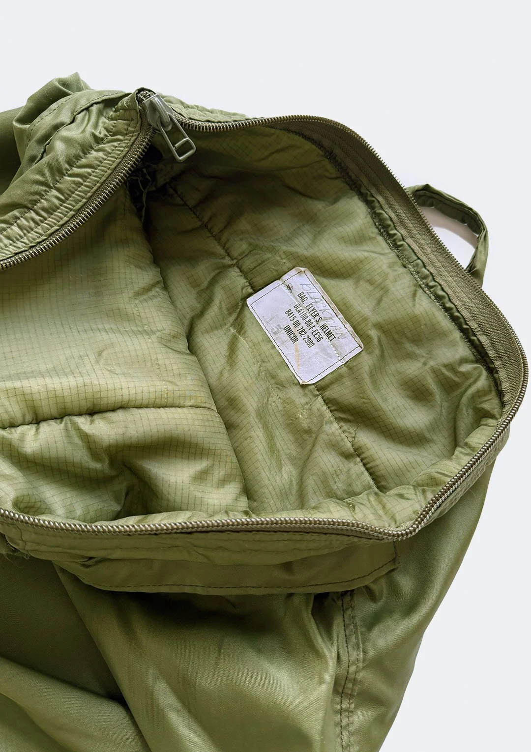 olive_helmet_bag_10.jpg