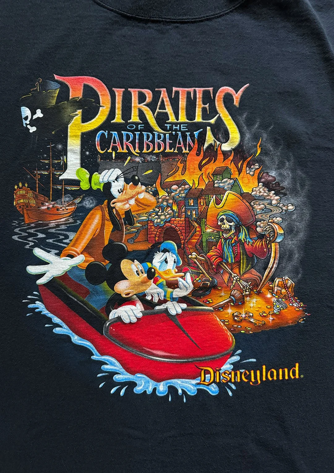 pirates_caribbean_tshirt_04.jpg