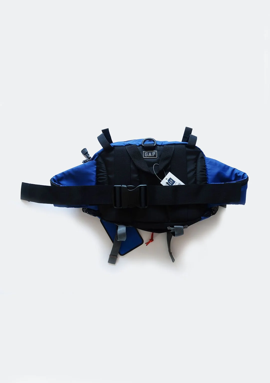gap_blue_summit_pack_02.jpg