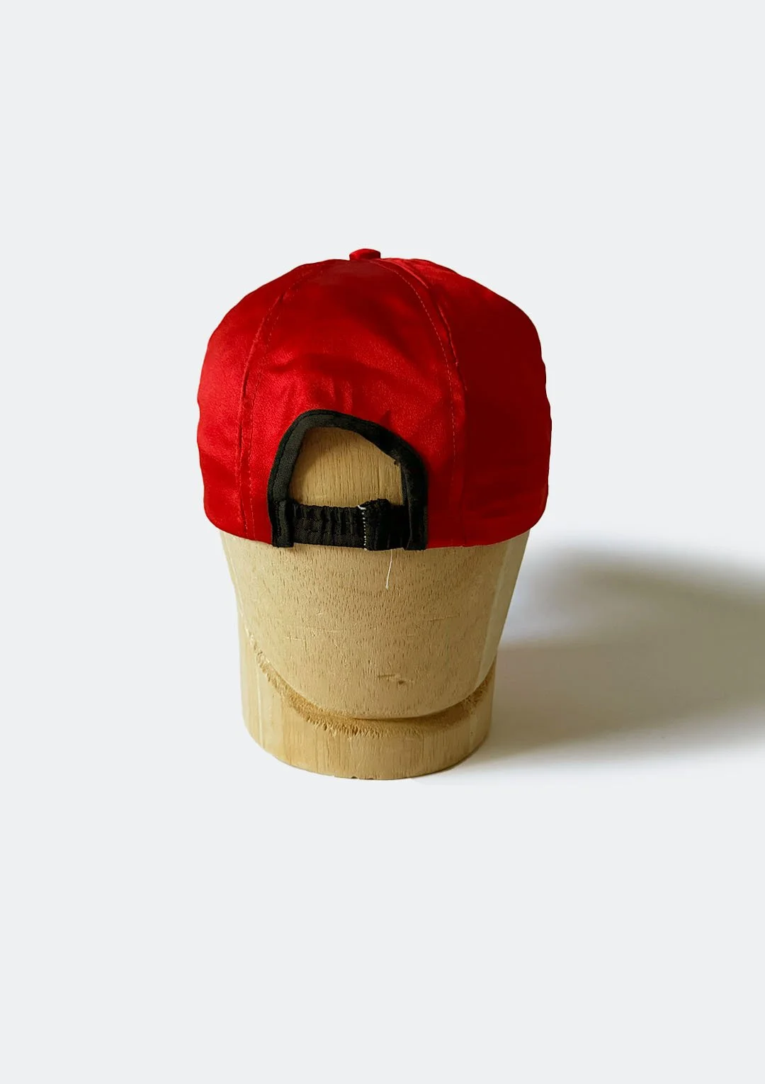 dkny_satin_hat_02.jpg