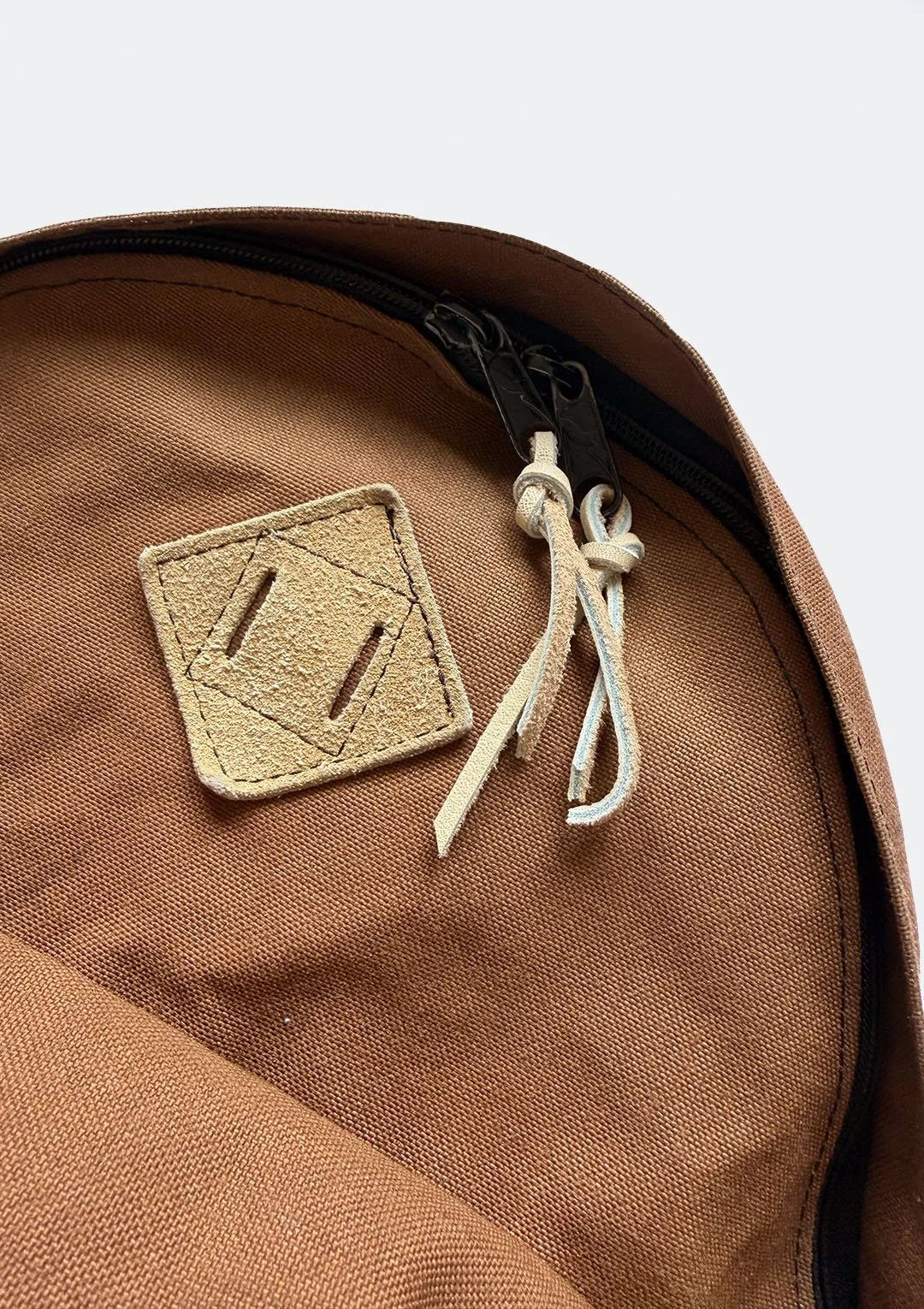 brown_outdoor_products_backpack_07.jpg