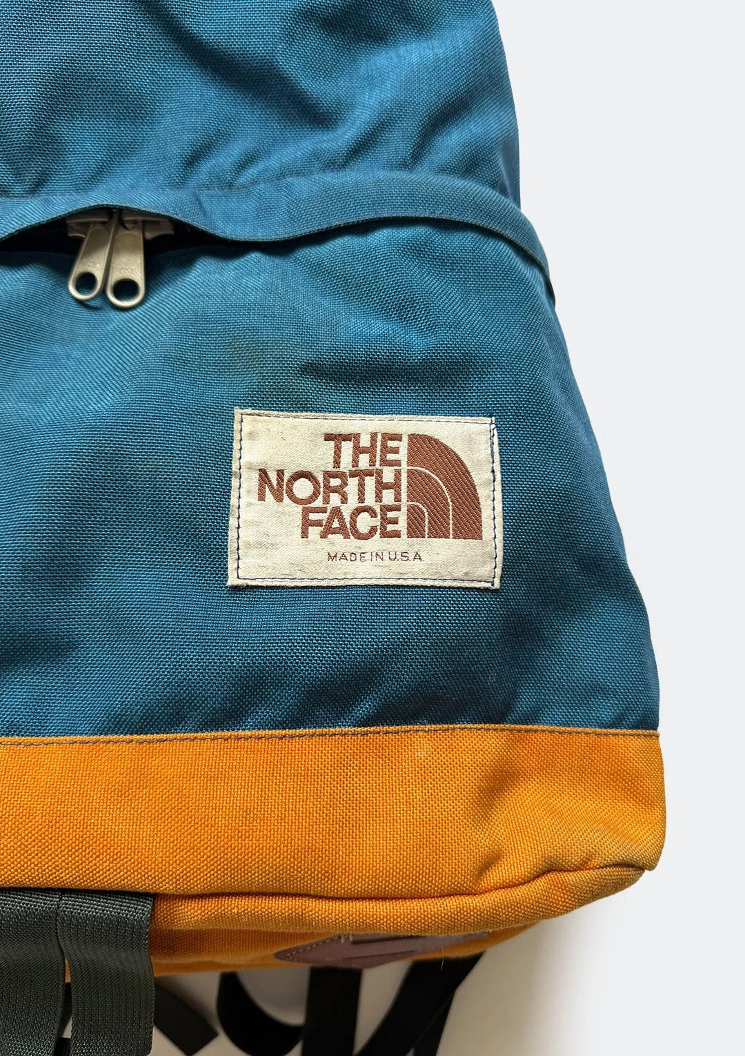 turq_the_north_face_backpack_03.jpg