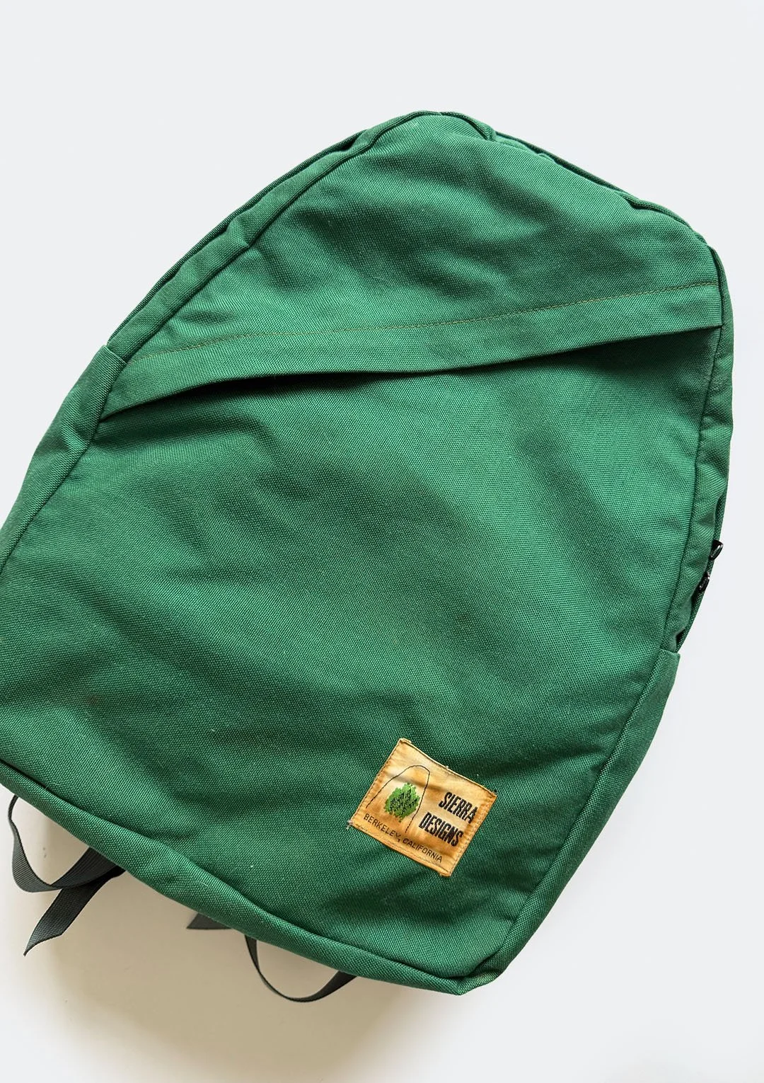 green_sierra_designs_daypack_03.jpg