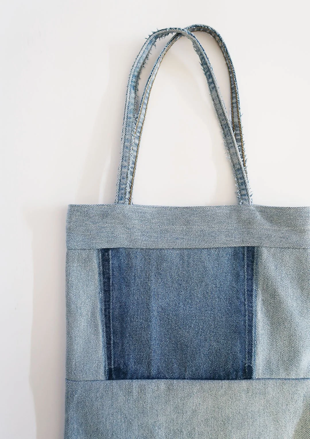 tote_013_front_detail.jpg