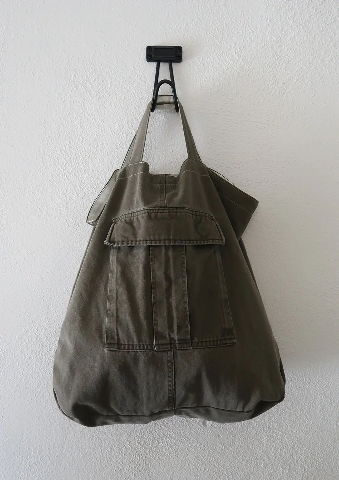 tote_008_front.jpg