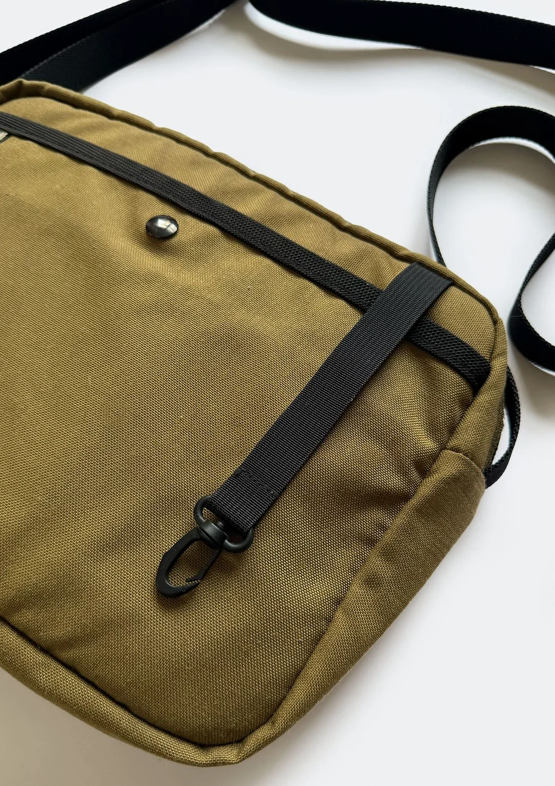 tan_brentley_softpack_07.jpg