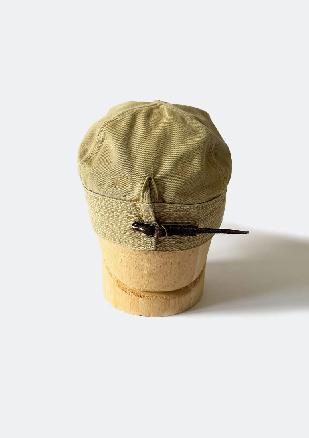 kapital_hat_02.jpg