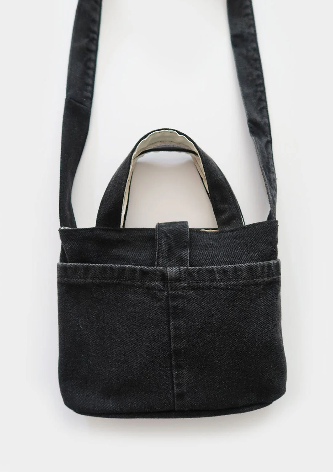 mini_sling_tote_black04.jpg