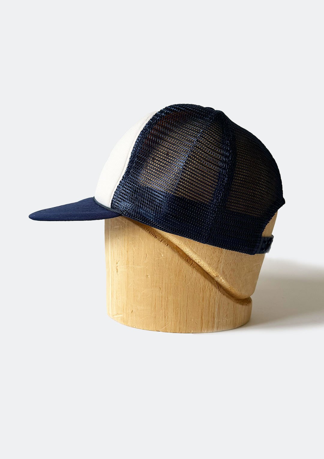 retired_hat_03.jpg