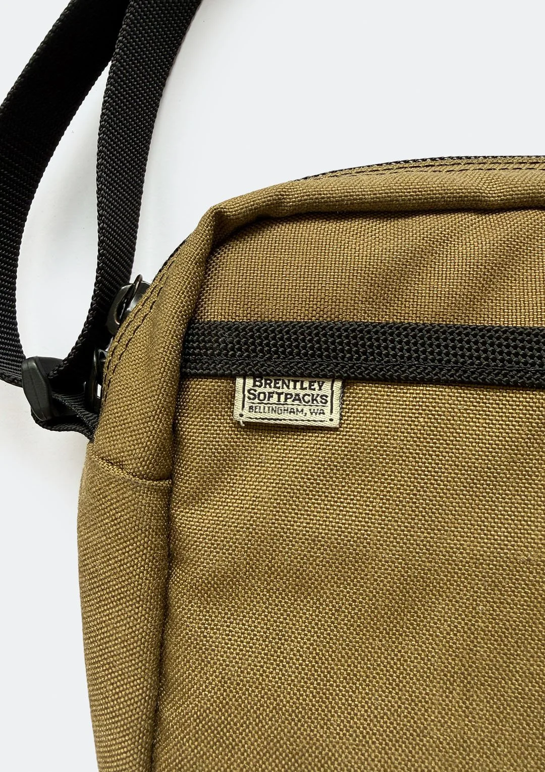 tan_brentley_softpack_05.jpg