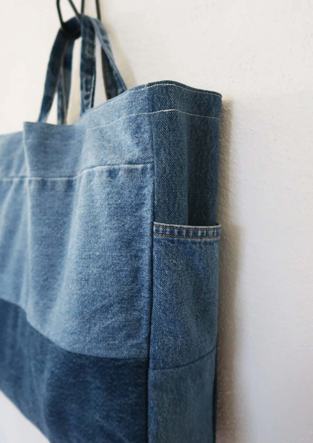 tote_012_side.jpg