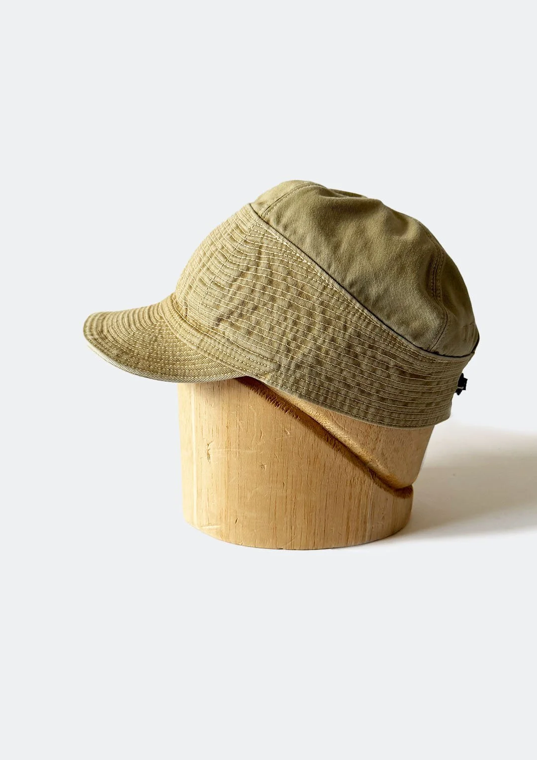 kapital_hat_03.jpg
