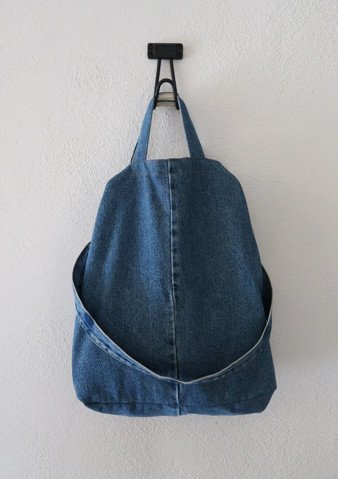 tote_002_front.jpg