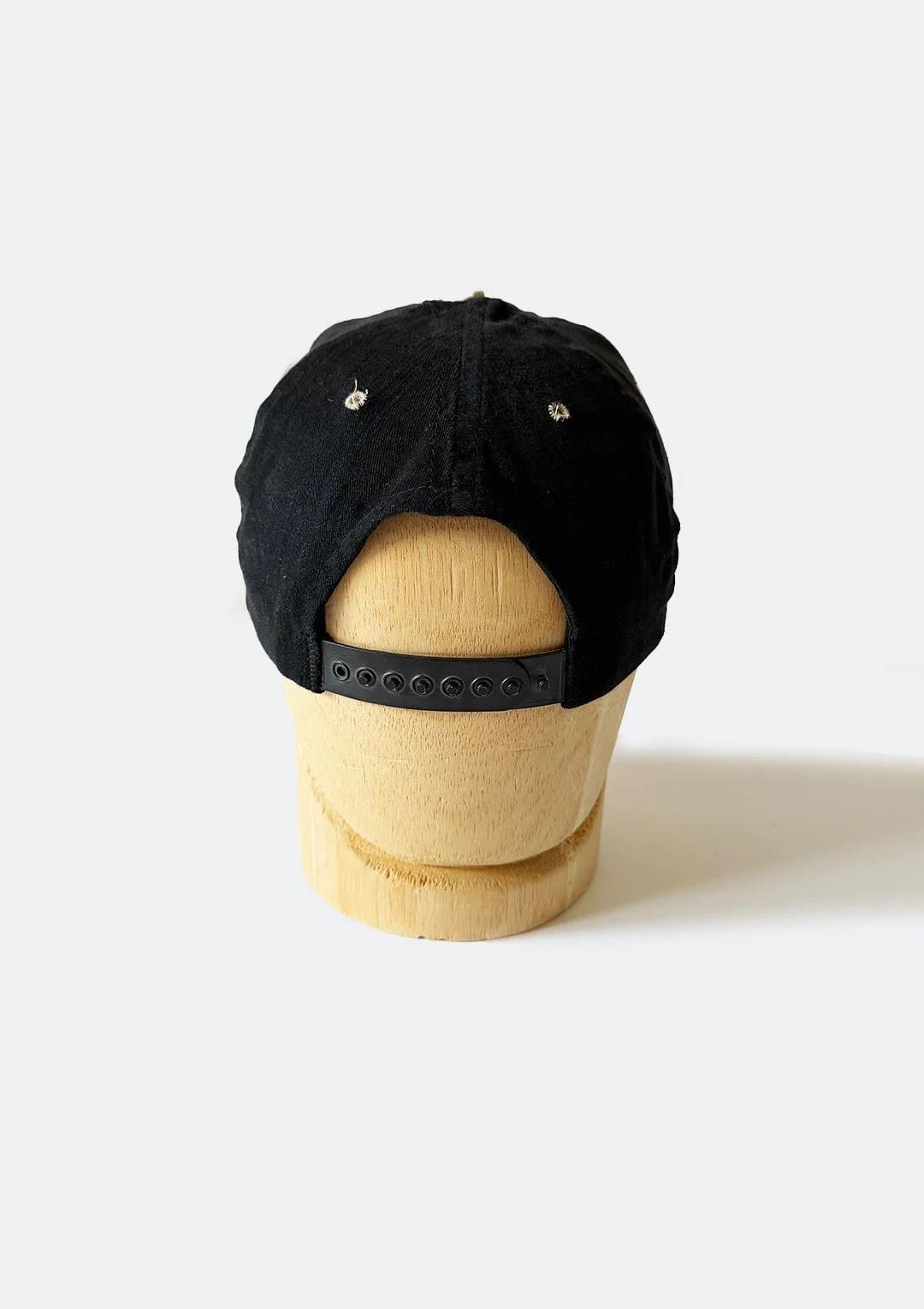 houser_hat_02.jpg