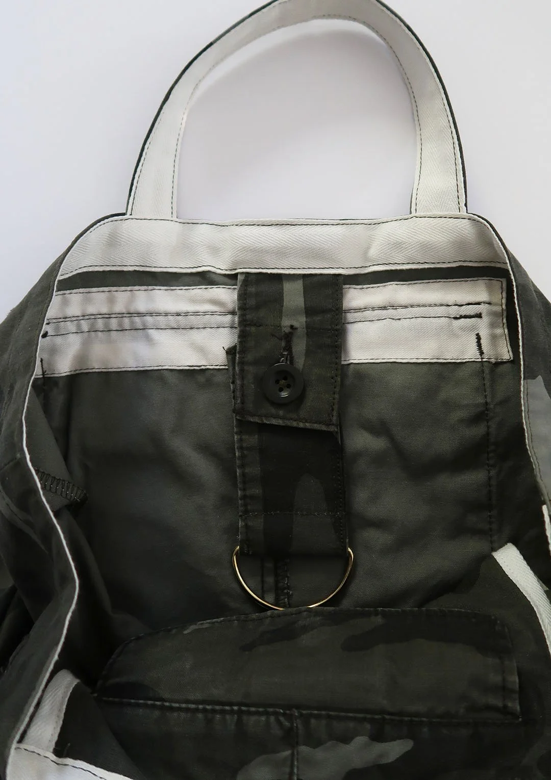 tote_009_interior_01.jpg